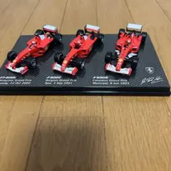 ホットウィール フェラーリF2000 M.シューマッハ バリチェロ1/18