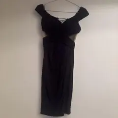 オフショルネイビードレス