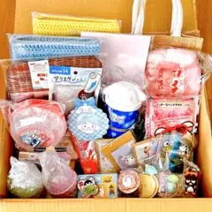 ノンジャンル　サンリオ　Flowerknows等　まとめ売り　大量　詰め込み