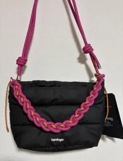 ストラップ付き　Topologie Besace ベサス バッグ