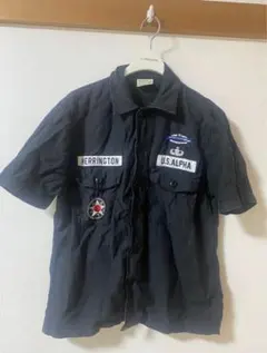 アルファインダストリーズ 半袖シャツ Mサイズ　ワッペン ロゴ刺繍
