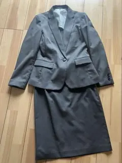 グレー スカートスーツ シングルボタンSUIT SQUARE
