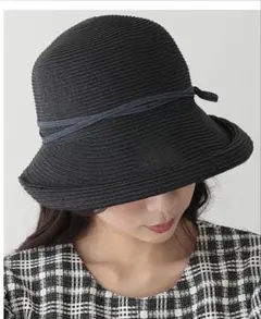 黒いストローハット リボン付き