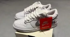 Supreme × Nike SB Dunk Low White