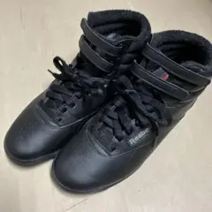 Reebok Classic ハイカットシューズ　 レディースブラック24㎝