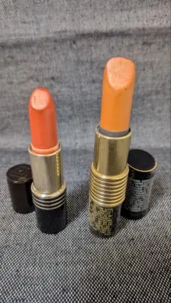 レブロン SUPER LUSTROUS LIPSTICK 2本セットのサムネイル