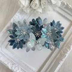 大きめバレッタ「夜空のクレマチスと雪の蝶」