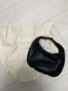 Aeta 黒 レザーハンドバッグ 収納袋付き