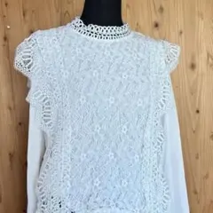 Petit Fleur プチフルール 花柄レース ブラウス 長袖のサムネイル