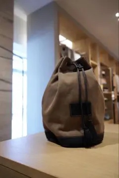 Item thumbnail for item 5e48daaa-ebd6-496e-aa7f-31bab4bf9813