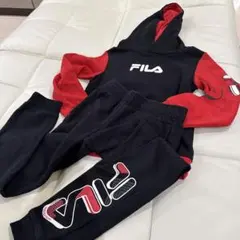 FILA フード付きスウェットセット 黒/赤のサムネイル