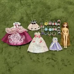 リカちゃんの友達かれんちゃん人形と着せ替え服・アクセサリーセット