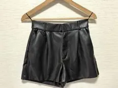 ZARAブラックレザーショートパンツハイウェスト