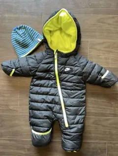 NIKE　ベビーアウター　ベビージャンプスーツ70サイズ　キャッププレゼント付き