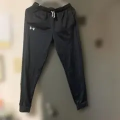 Under Armour ブラック ジャージ下　160cm