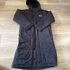 Under Armour ブラック ダウンコート YMD