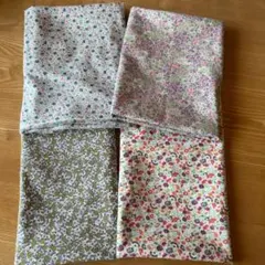 【makoさま専用】花柄プリント綿生地4枚セット