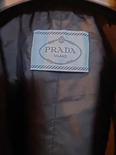 再値下げ☆美品☆PRADAプラダ美光沢ナイロンコート☆ブラックFのサムネイル