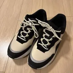 ORTR ベージュ/ブラック　スニーカー