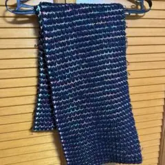 カラフルな模様のネイビー地 チチカカ スヌード マフラー　虹色　カラフル