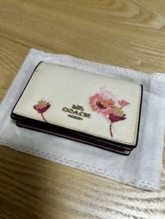 COACH 花柄 レザー名刺入れ