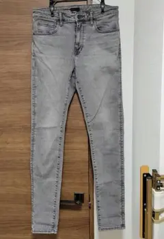 UNIQLO ウルトラストレッチ スキニージーンズ 32