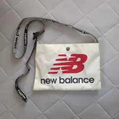 new balance サコッシュ ホワイトのサムネイル