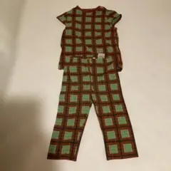 ブラウンとグリーンのチェック柄セットアップ