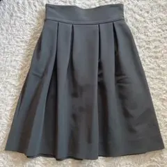 【FOXEY NEW YORK】プリーツスカート グレー系　サイズ38のサムネイル