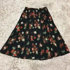 GU 花柄プリーツスカート