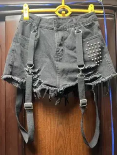 VOLCAN & APHRODITE 黒 ストラップ付きハーフパンツ M