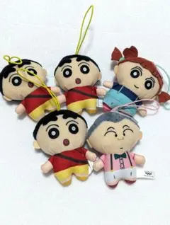 映画クレヨンしんちゃん 超華麗！灼熱のカスカベダンサーズ ぬいぐるみストラップ