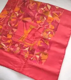 LOUIS VUITTON スカーフ