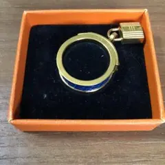 Item thumbnail for item cd35ffa8-f3f1-44bc-83b1-16484650f96e