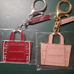 ジルスチュアート フリルトート メタルキーホルダー ガチャ