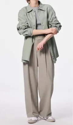 【GU】タックワイドパンツ　裾直し済　股下67センチ