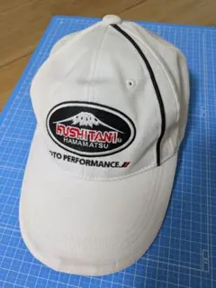 KUSHITANI クシタニ キャップ 帽子 ホワイト 中古品のサムネイル