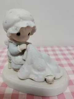 プレシャスモーメント　女の子　フィギュアのサムネイル