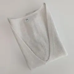 ユニクロニットベストLサイズ　オフホワイト