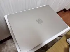 Apple MacBook Air M4 本体のサムネイル
