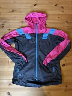 Nike フード付きジャケット M レディース　ストームフィット　パーカー