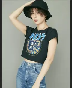 GYDA ジェイダ KISS ショートTシャツのサムネイル