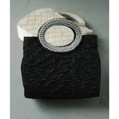 Item thumbnail for item 749c921a-15b9-40cd-a765-6b77017cdd75