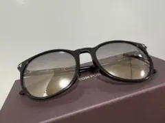TOM FORD サングラス ブラック　TF858-Fのサムネイル