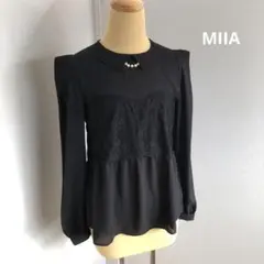MIIAショルダーデザインレースブラウス　黒