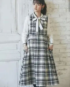 ポケット付きチェック柄ツイードタックフレアジャンパースカート