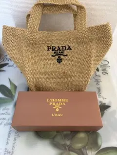 PRADA トートバッグ ベージュ ノベルティ