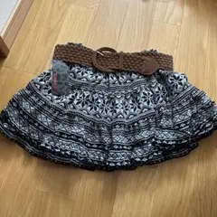 ベルト付きフレアミニスカート