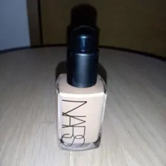 NARS シアーグローファンデーション 6046のサムネイル