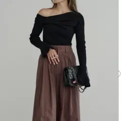 値下！新品ボンジュールサガン黒クロスオフショル風ベルスリーブニット　ブラック